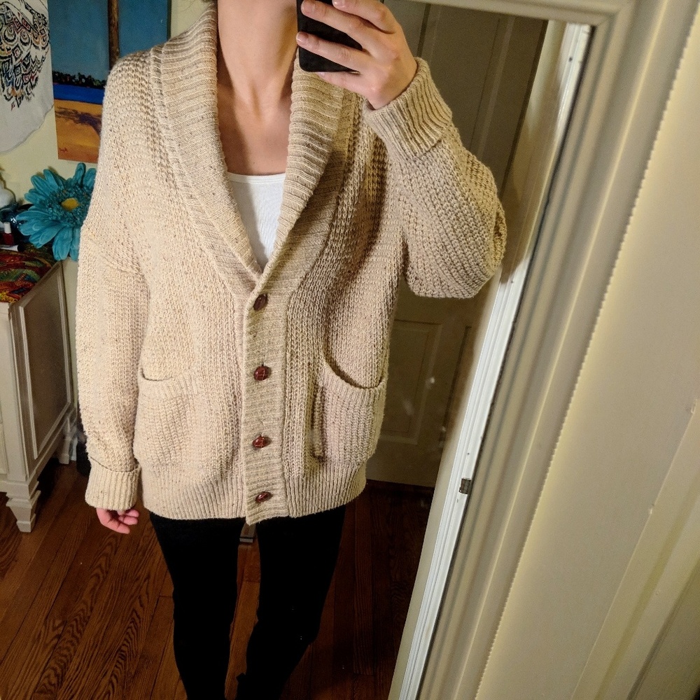 Urban Outfitters beige sweater size L